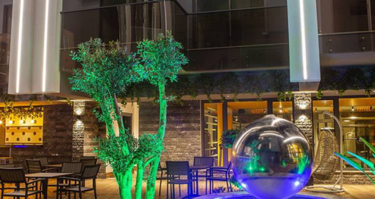 Apartments with hotel experience