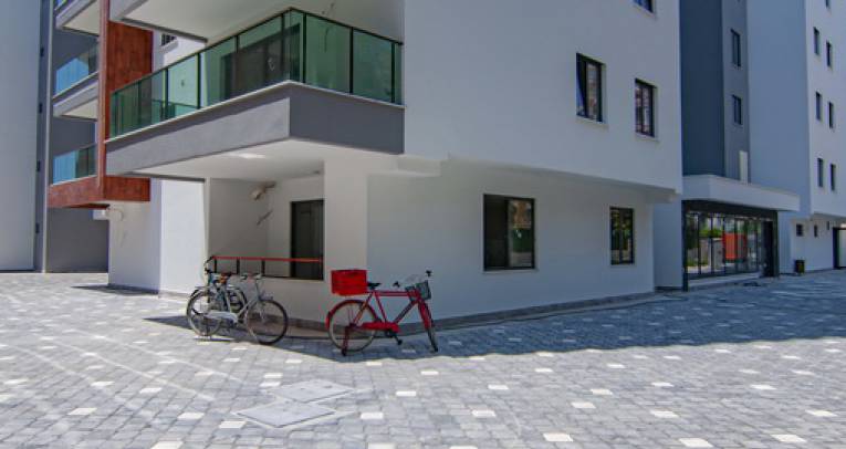 1- and 2-bedroom luxury apartments