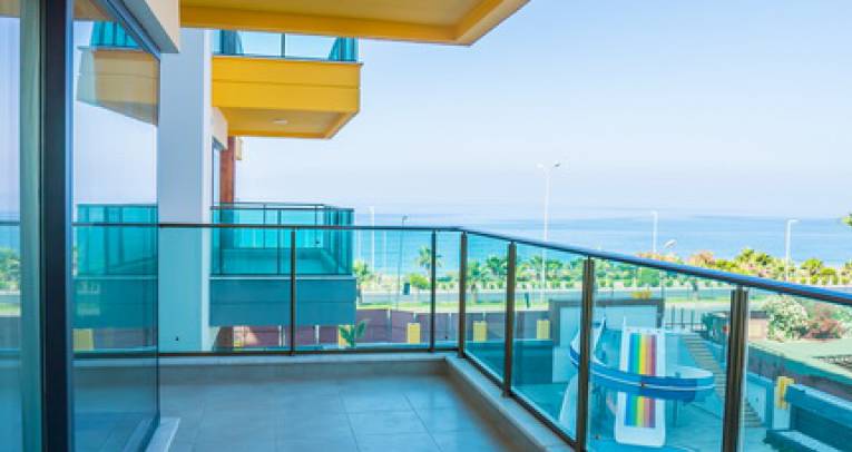 1- and 2-bedroom luxury apartments