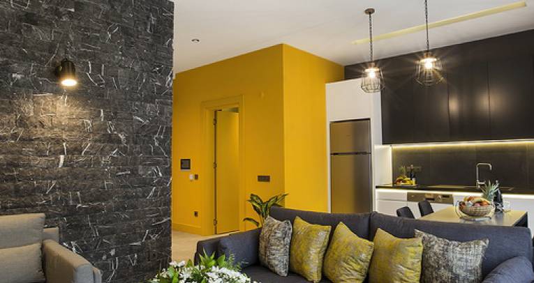 Apartments with hotel experience