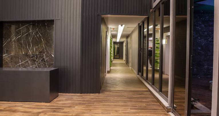Apartments with hotel experience