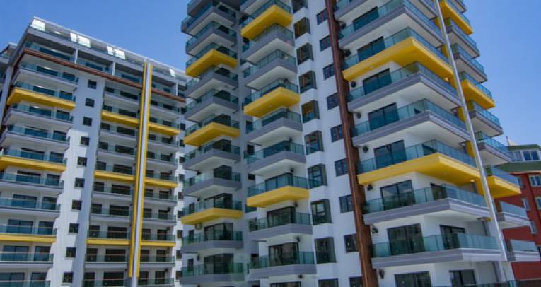 1- and 2-bedroom luxury apartments