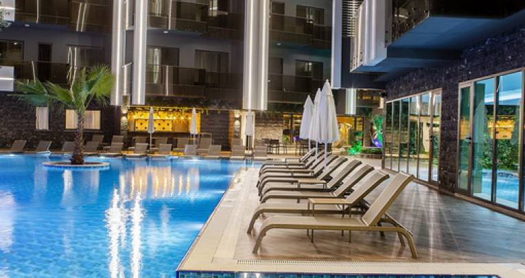 Apartments with hotel experience