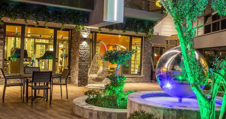 Apartments with hotel experience