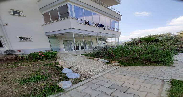 The Great nature view apartment in Oba
