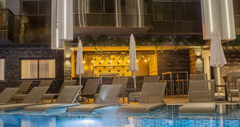 Apartments with hotel experience