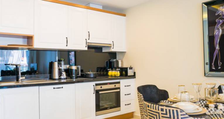 1- and 2-bedroom luxury apartments