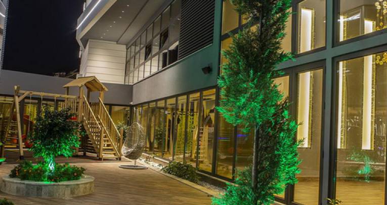 Apartments with hotel experience
